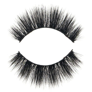 The Topic Glow  Faux Lashes